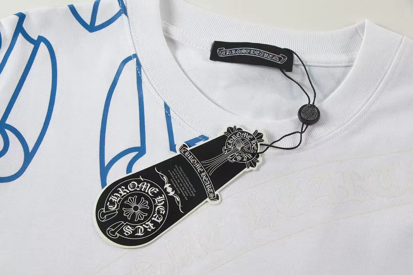 🅿️160 Style: 2025 new Croix Heart short-sleeved T-shirt Material: High version 300g double yarn combed cotton Size: S～XL Color: White Style number: Z007